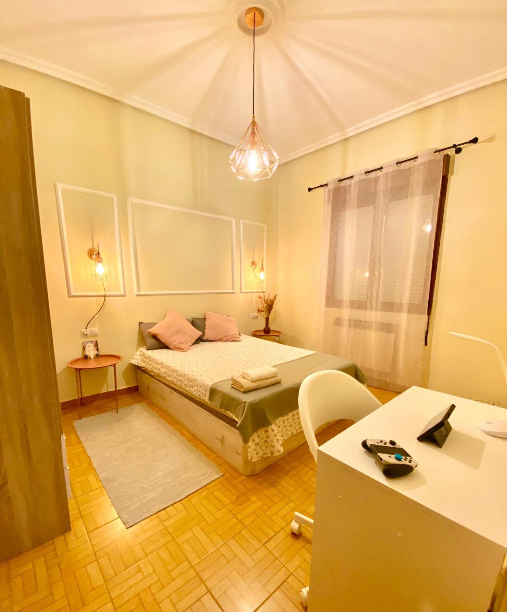 Amplio Apartamento Con Dos Patios Gijón Zewnętrze zdjęcie